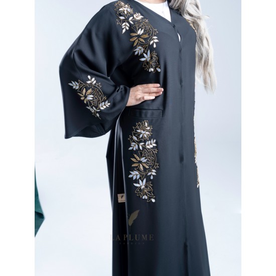 AK3003 Beautiful and practical abaya with pockets with golden hand work with white threads on the shoulders, sleeves and below the pockets in a crepe fabric