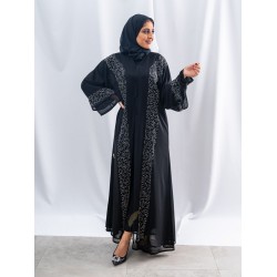 AK3040 Double chiffon abaya with a v-neck with one layer at the closure and the side of the sleeves and the hand work on the side of the double layer with random lines, which gives it an attractive look the headcover not included